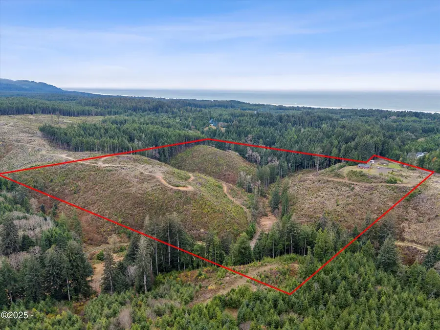 135 SW Wakonda Beach, Waldport, OR 97394 - Image #2