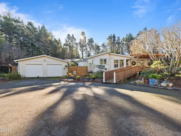 407 SE 127th, South Beach, OR 97366