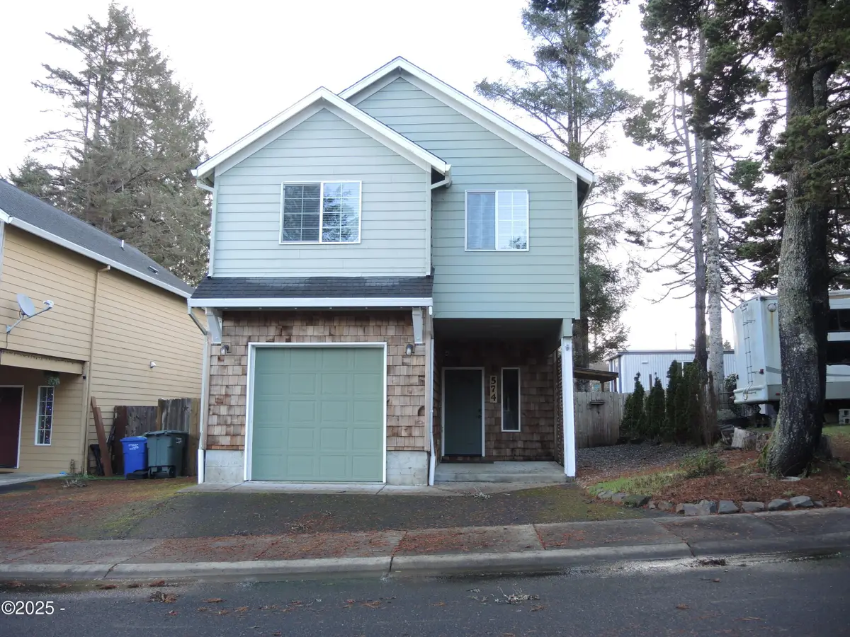 574 SE Neptune Ave, Lincoln City, OR 97367 - Image #1