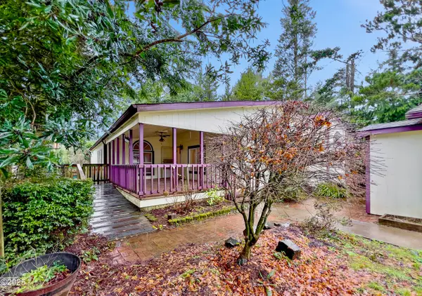 100 Seagrove, Lincoln City, OR 97367