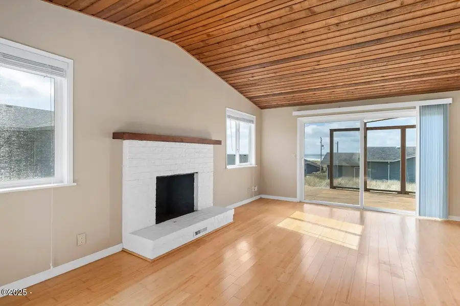 2414 NW Convoy Way, Waldport, OR 97394 - Image #3