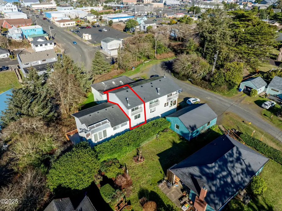 1112 SW Hurbert Street #3, Newport, OR 97365 - Image #2