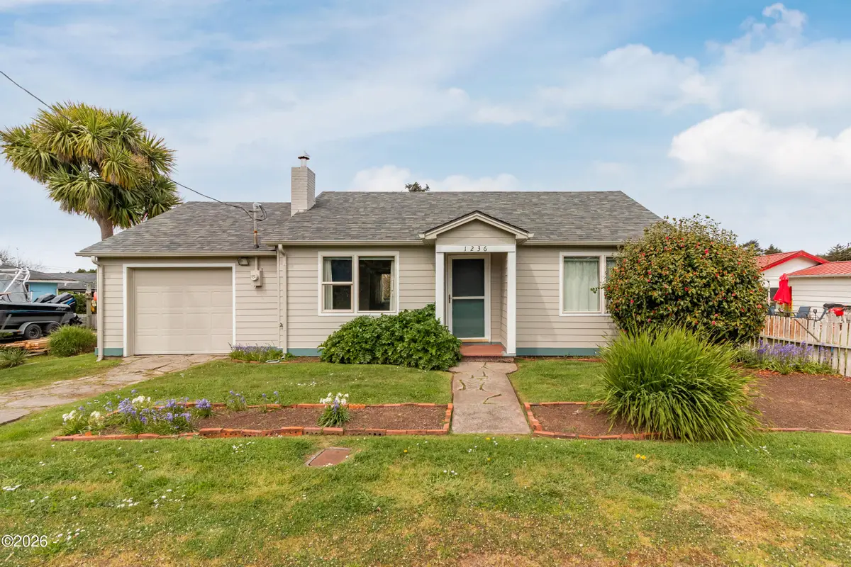 1236 SW Seabrook, Waldport, OR 97394 - #1
