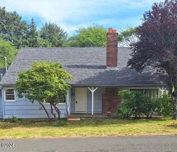 215 Stevens Street, Lincoln Beach, OR 97388