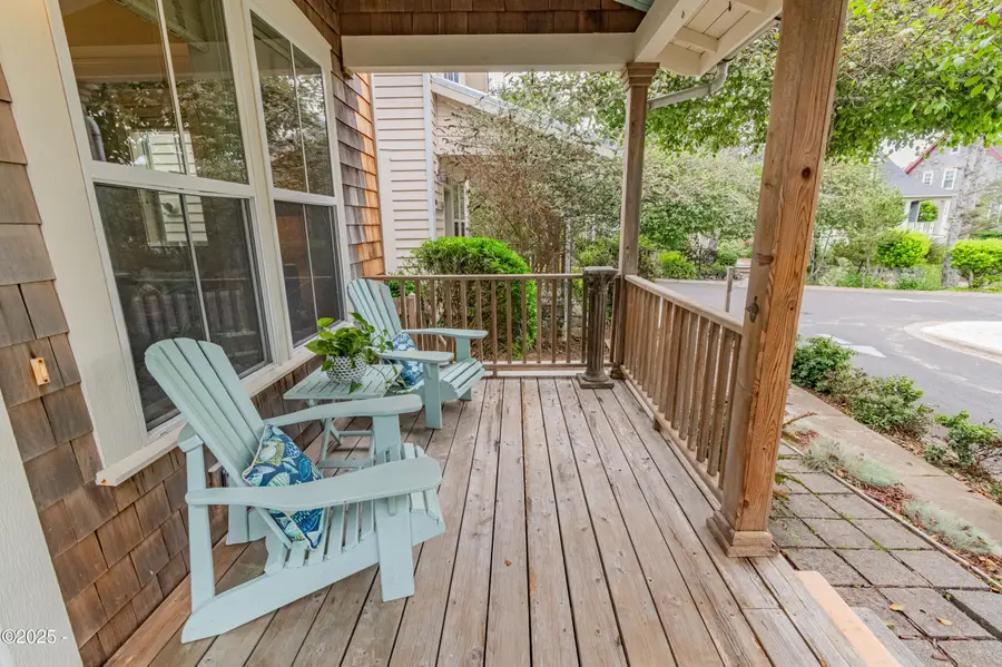 611 SW 27th, Lincoln City, OR 97367 - #3