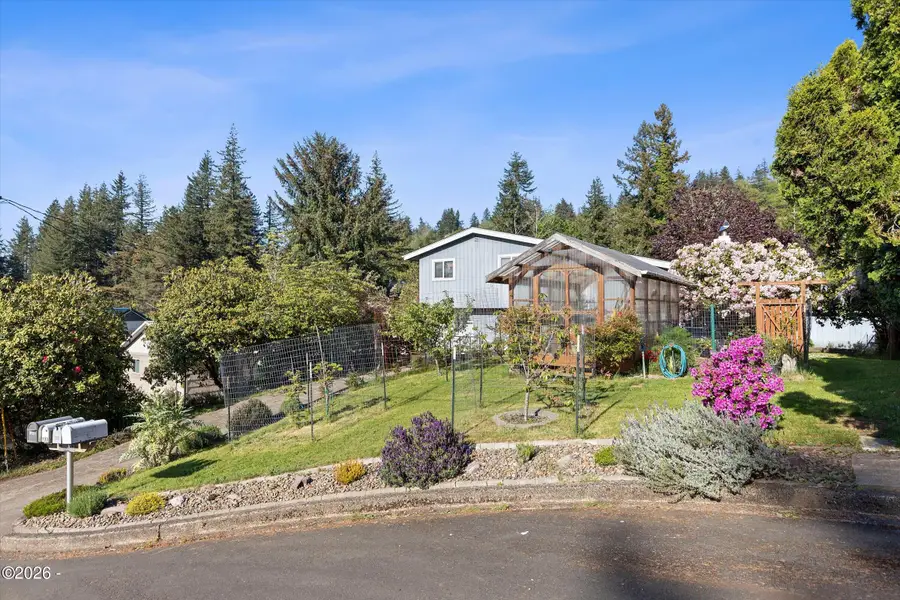 1318 SE Maple, Toledo, OR 97391 - #2