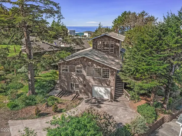 647 Pacific View, Yachats, OR 97498