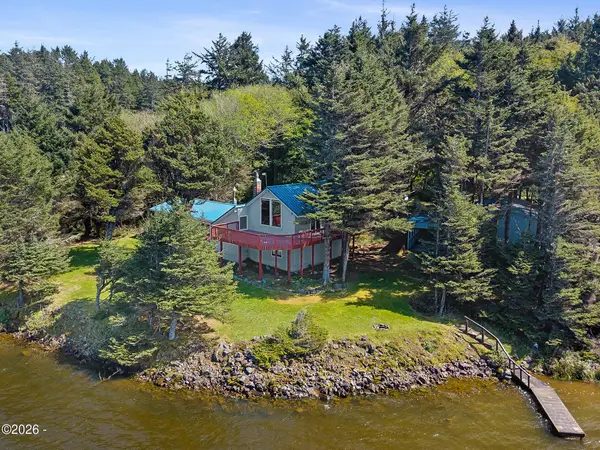 6250 13th, Tillamook, OR 97141