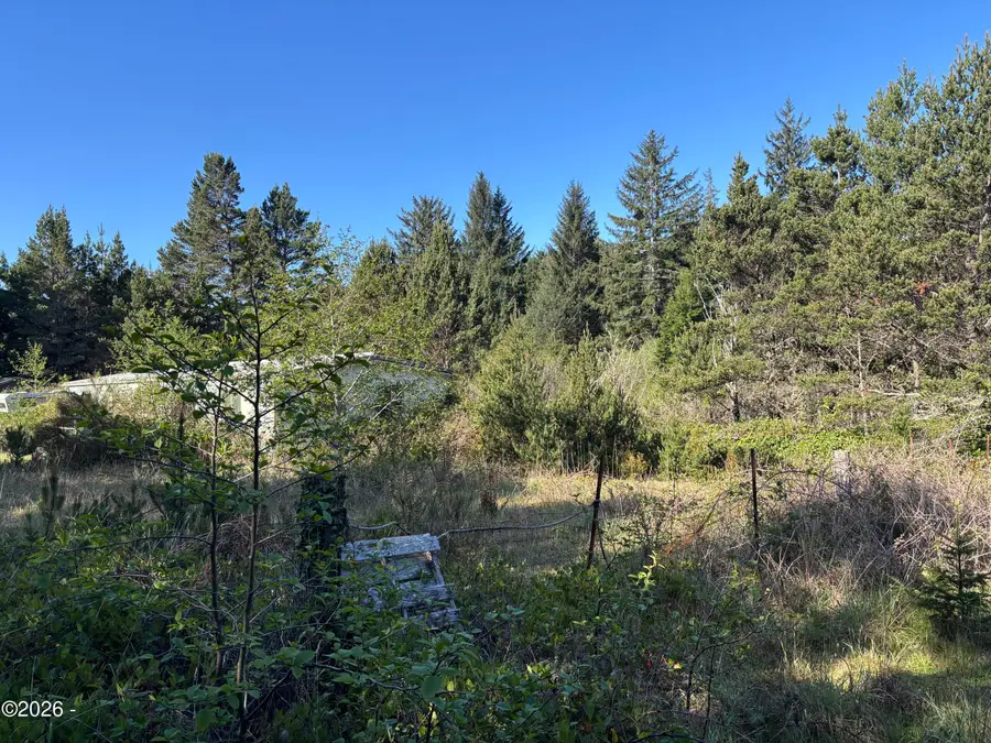 9500 NW Lark St, Seal Rock, OR 97376 - #3