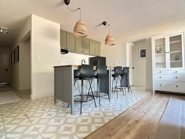 48988 U.s. 101, Neskowin, OR 97149