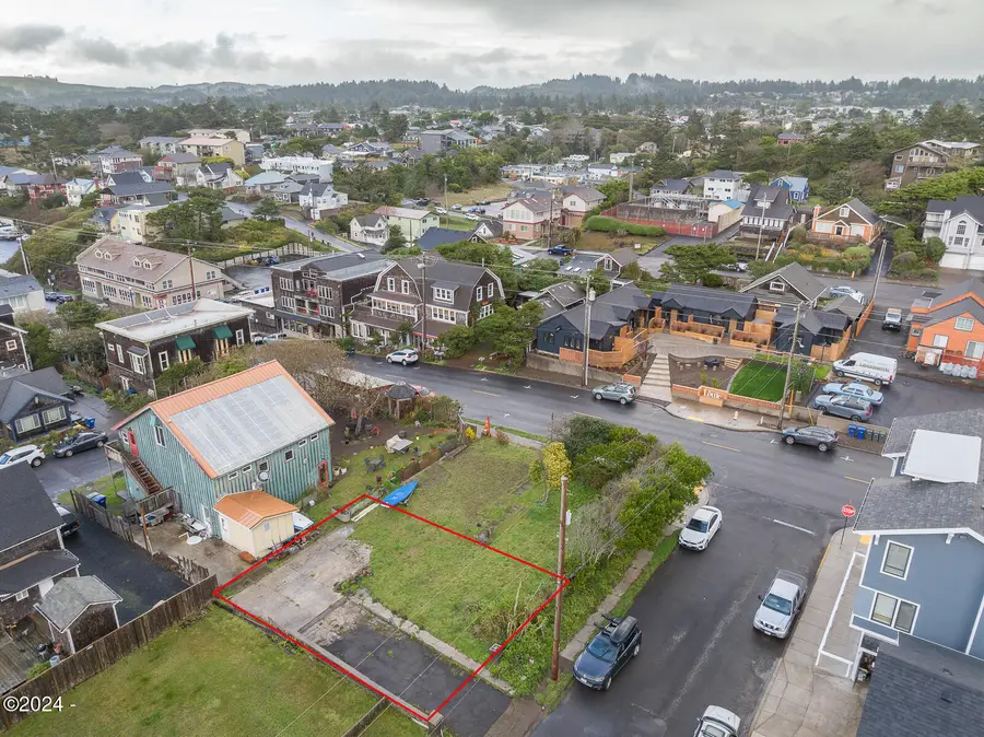 T/L 11 NW 2nd, Newport, OR 97365 - #3