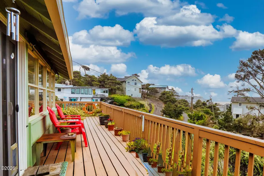 1170 NW 8th, Lincoln City, OR 97367 - #2