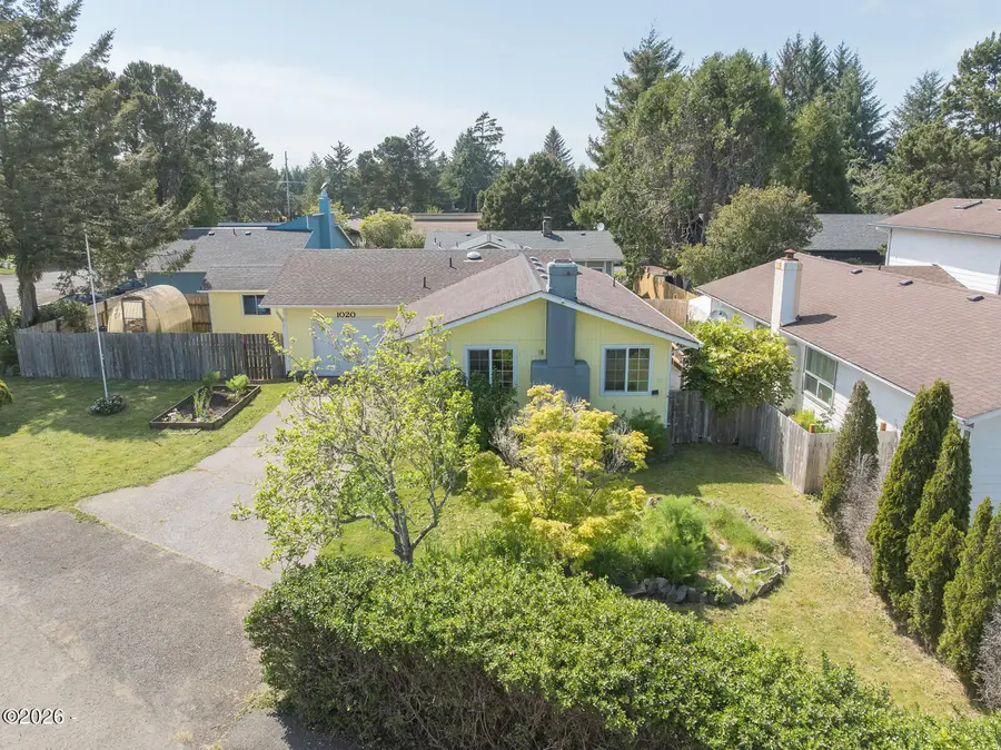 1020 SE Ball, Waldport, OR 97394 - #2