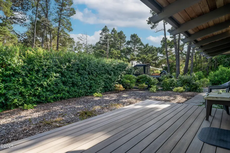 225 Monterey, Lincoln City, OR 97367 - Image #3