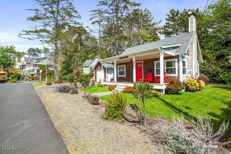2704 SW Beach Ave, Lincoln City, OR 97367 - #2