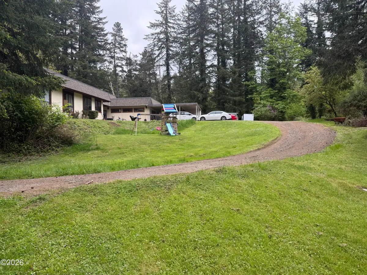 1712 N Nye, Toledo, OR 97391 - #1