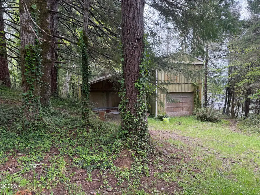1712 N Nye, Toledo, OR 97391 - #3