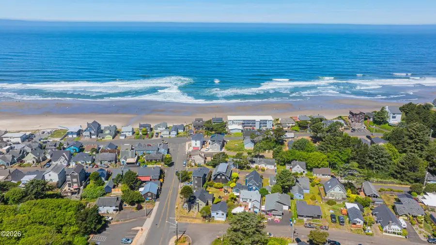 529 531 537 SW 32nd, Lincoln City, OR 97367 - #3