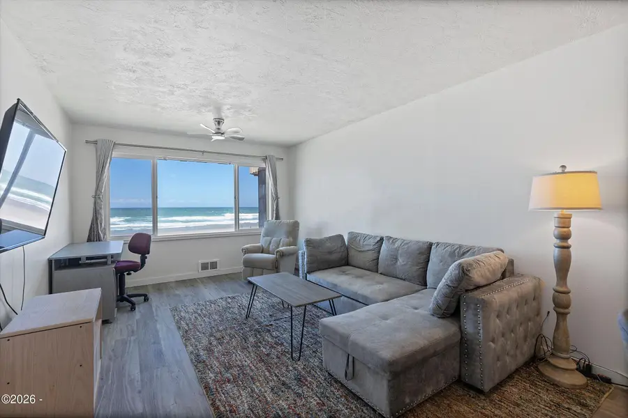145 NW Inlet Ave, Lincoln City, OR 97367 - #3