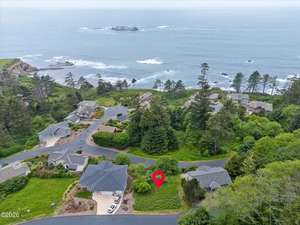 TL 10000 Sea Crest, Otter Rock, OR 97369