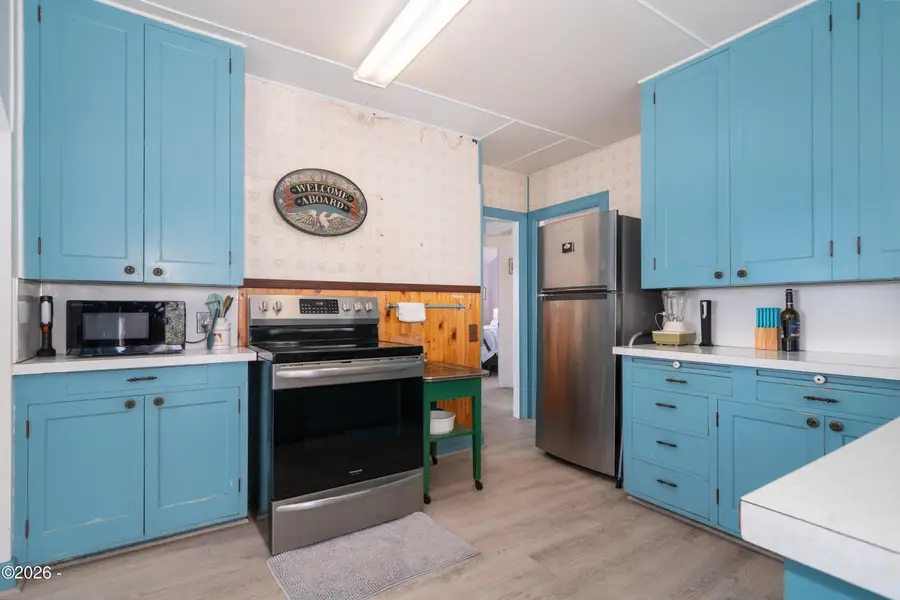 1509 NW 39th, Lincoln City, OR 97367 - #2
