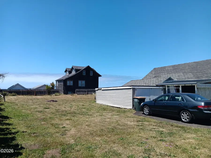 213 NW Cliff, Newport, OR 97365 - #3