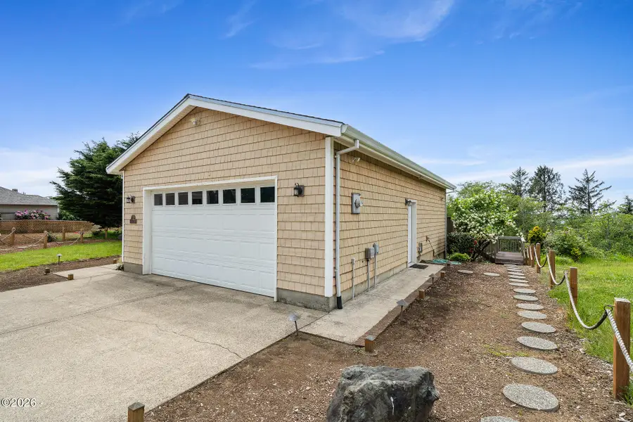 5035 South Ridge Dr, Bay City, OR 97107 - #2
