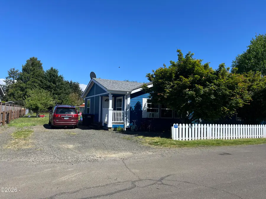 210 NW Grinstead St, Siletz, OR 97380 - #3
