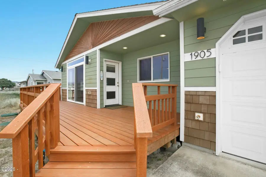 1905 NW Seaview, Waldport, OR 97394 - #2