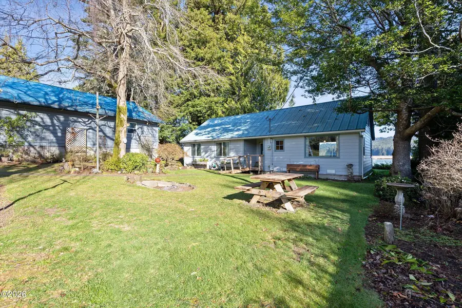 2032 SE Garden, Waldport, OR 97394 - Image #3