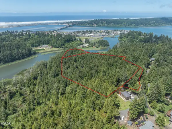 TL 600 NE Waldport Heights, Waldport, OR 97394