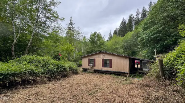 8031 N Beaver Creek Rd, Seal Rock, OR 97376