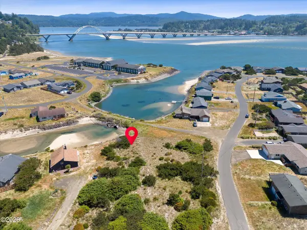 2010 NW Renz, Waldport, OR 97394