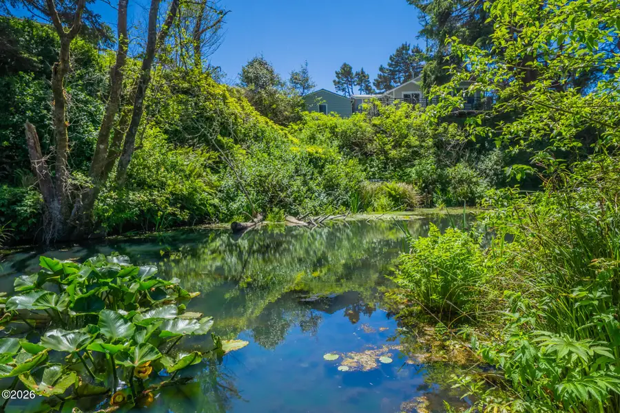 1232 SE 2nd, Lincoln City, OR 97367 - #3