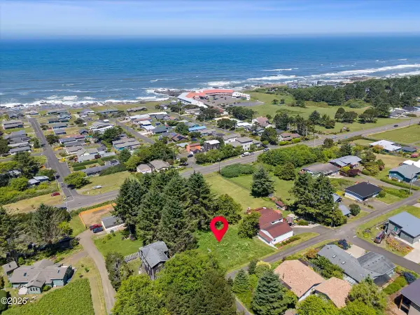 TL 1200 King, Yachats, OR 97498