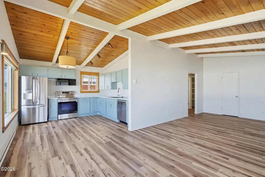 3549 NW Jetty Ave, Lincoln City, OR 97367 - #3