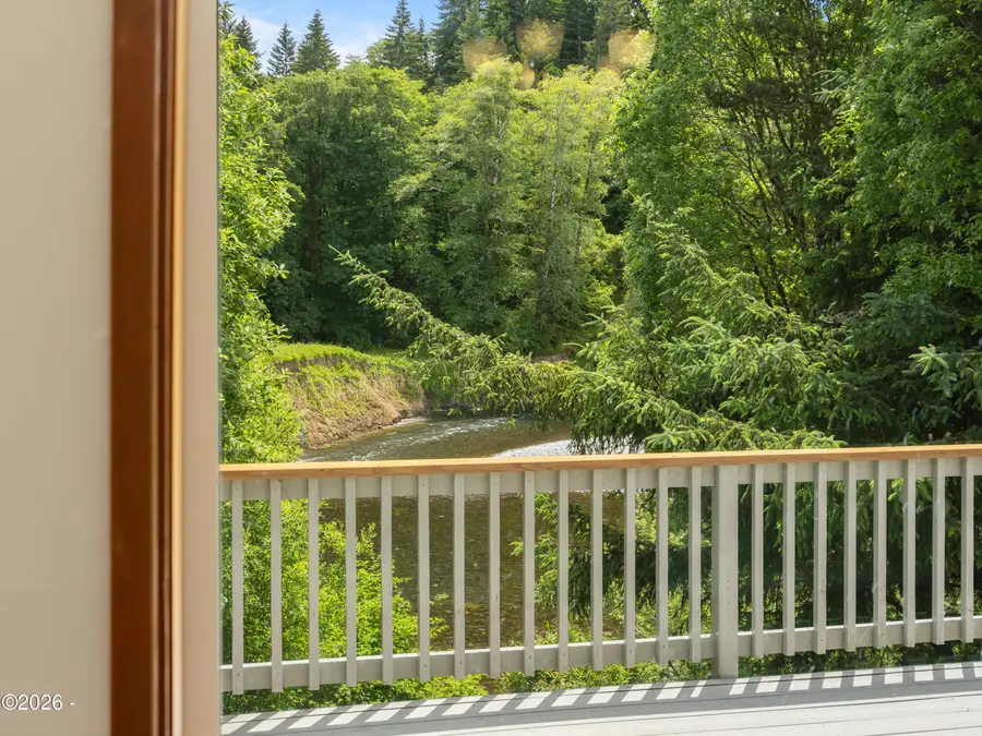 560 SW Siletz River Dr, Siletz, OR 97380 - #2