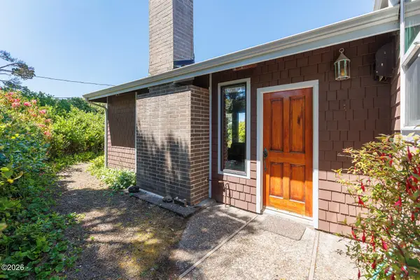330 El Rotundo, Lincoln City, OR 97367