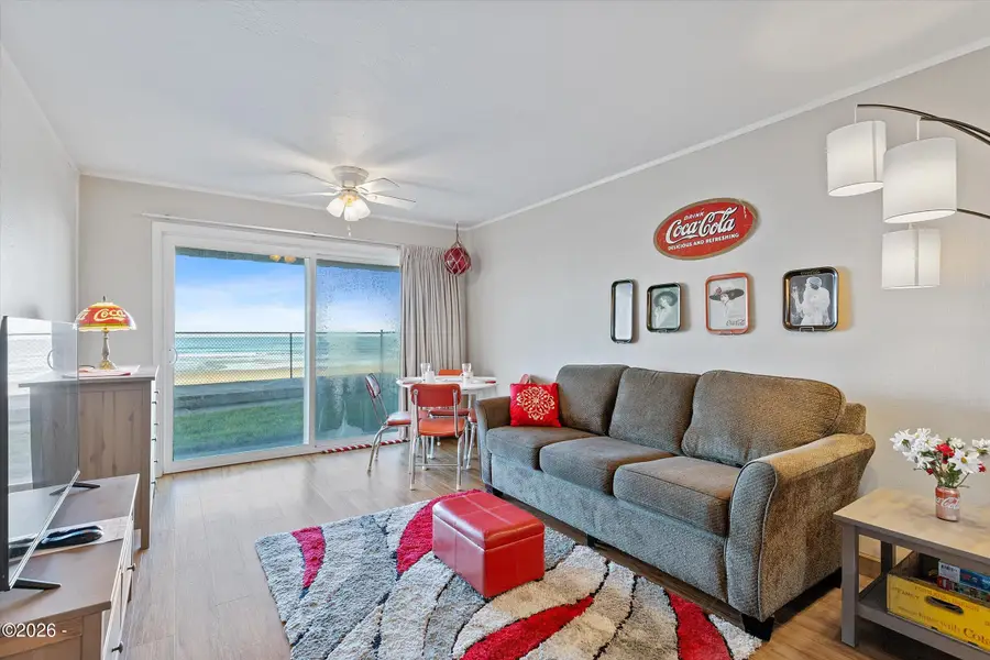 145 NW Inlet, Lincoln City, OR 97367 - #3