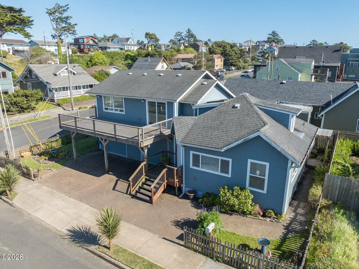 561 W Olive, Newport, OR 97365 - #1