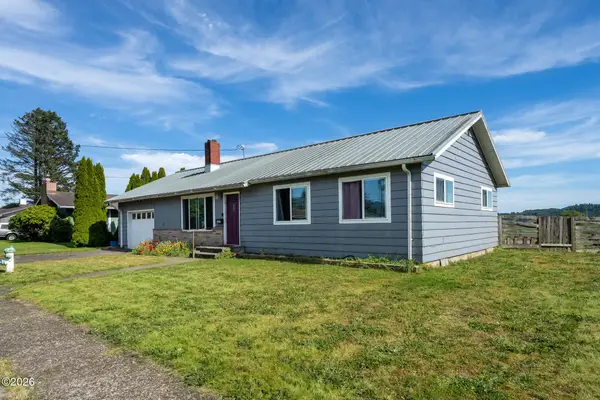 1207 9th, Tillamook, OR 97141