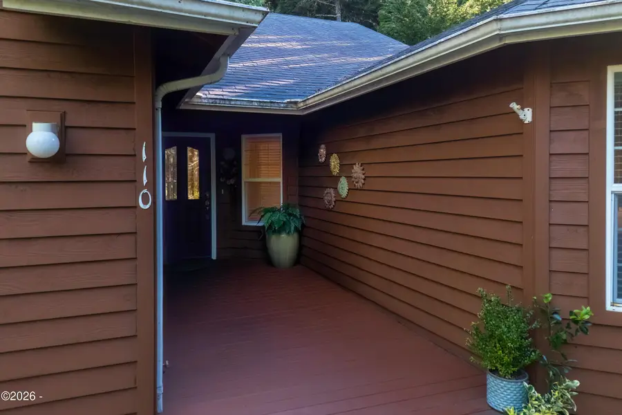 110 SW Cormorant, Depoe Bay, OR 97341 - Image #3