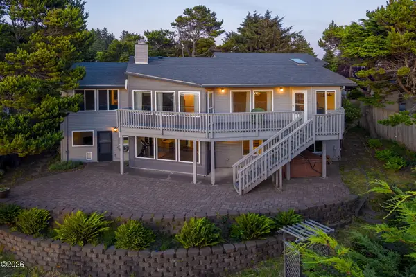 5277 NW Logan Rd, Lincoln City, OR 97367