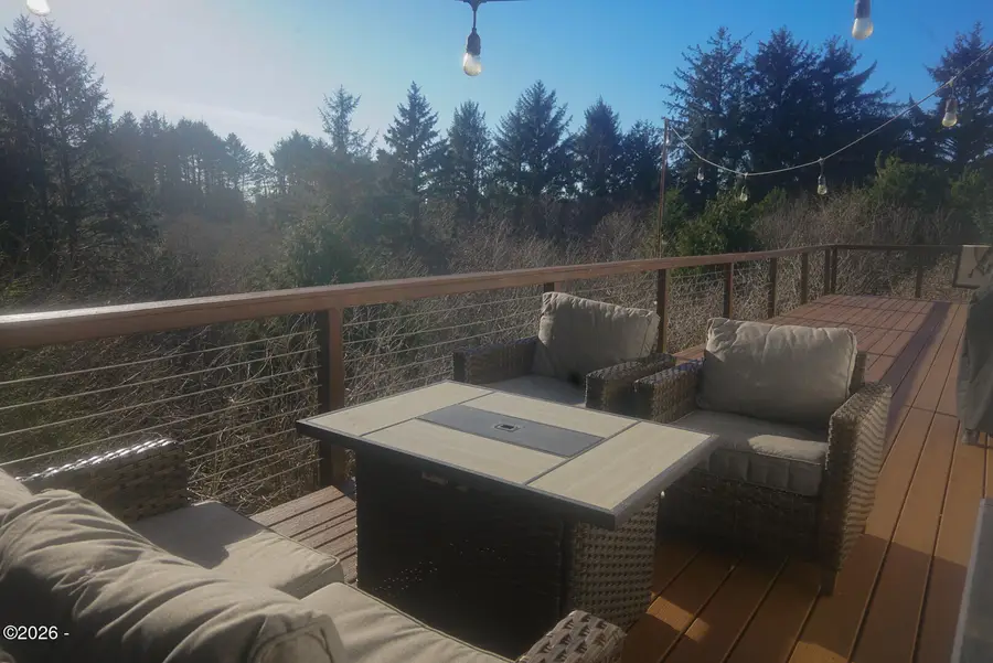 280 SE Hazelton, Depoe Bay, OR 97341 - Image #2