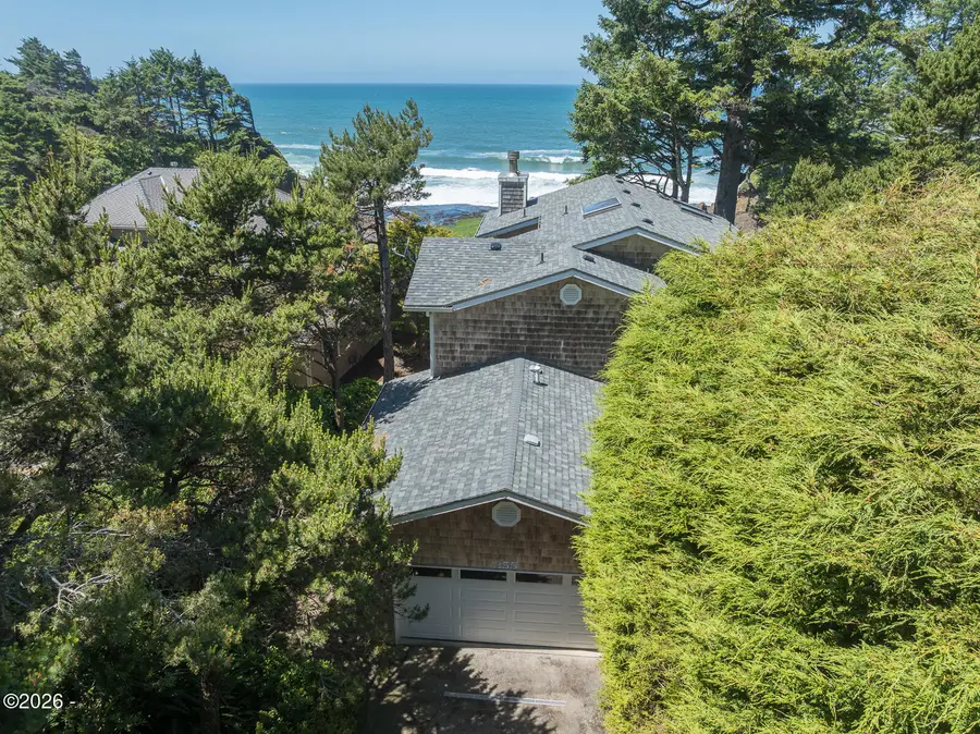 355 Midden Reach, Depoe Bay, OR 97341 - #2