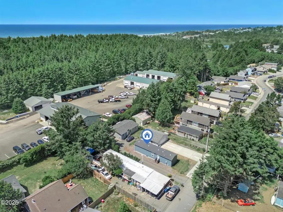 703 SE Neptune, Lincoln City, OR 97367 - #3