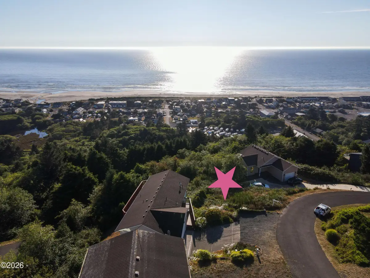 Longview Loop S Longview, Rockaway Beach, OR 97136 - Image #1