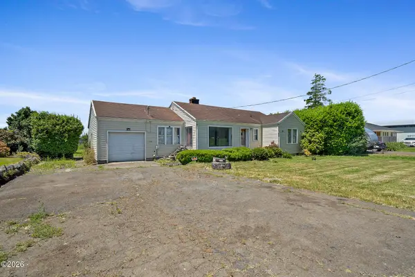 1250 Mccormick Loop, Tillamook, OR 97141