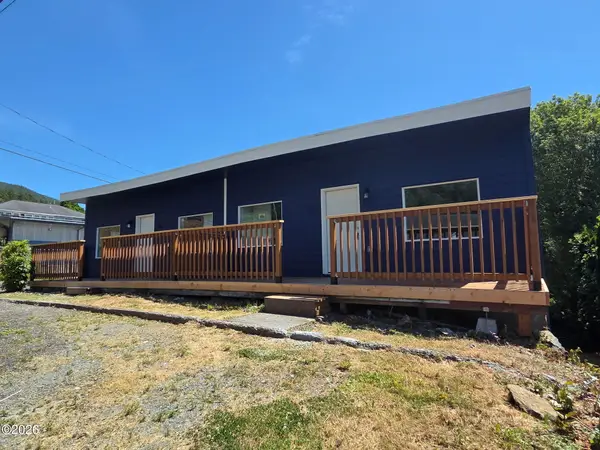 306 8th, Garibaldi, OR 97118