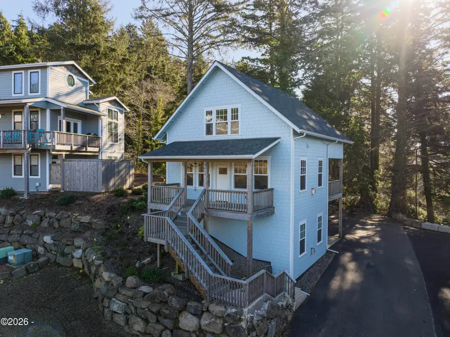 650 NE Lillian, Depoe Bay, OR 97341 - Image #2